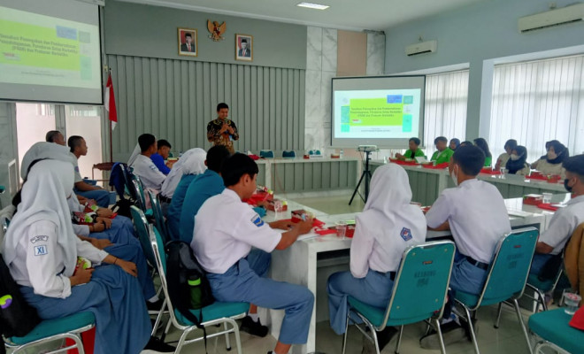 SOSIALISASI PENCEGAHAAN DAN PEMBRANTASAN PENYALAGUNAAN PEREDARAN NARKOTIKA PREKUSOR NARKOTIKA (P4GN DAN PN)